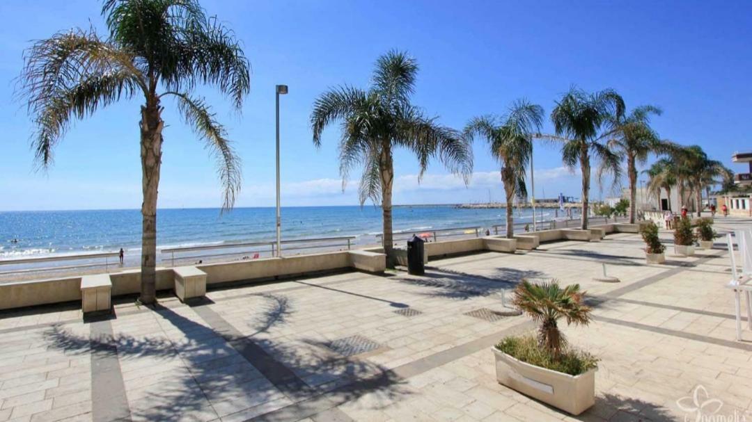 Casa del Sole fronte spiaggia Marina di Ragusa Esterno foto